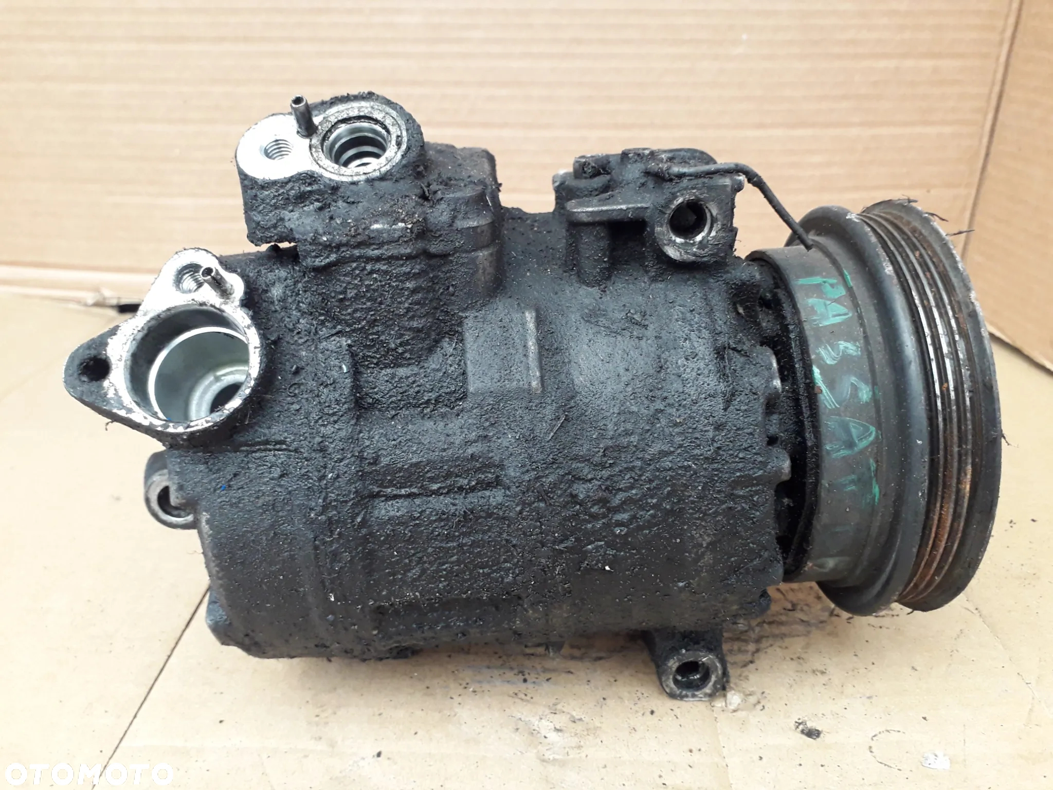 Sprężarka  Klimatyzacji 8D0260808 W PASSAT B5 1.9TDI - 2