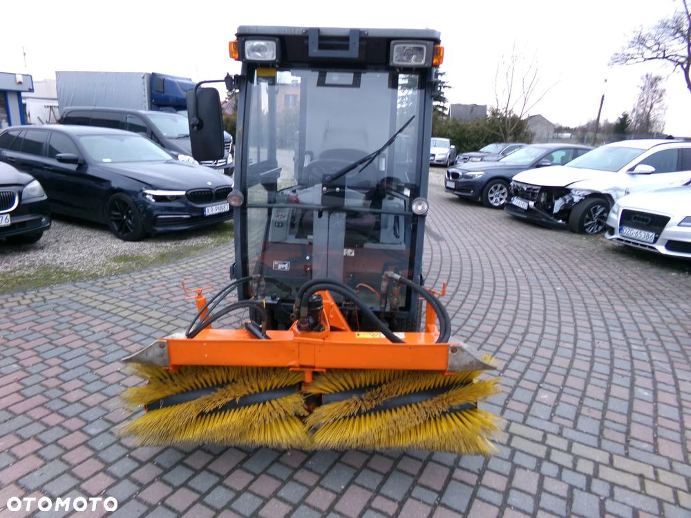 Hako citytrac 4200 zamiatarka solarko piaskarka 4x4 - 7