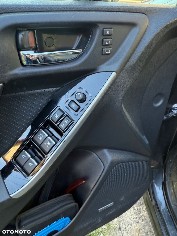 Subaru Forester 2.0 XT Platinum Lineartronic - 10