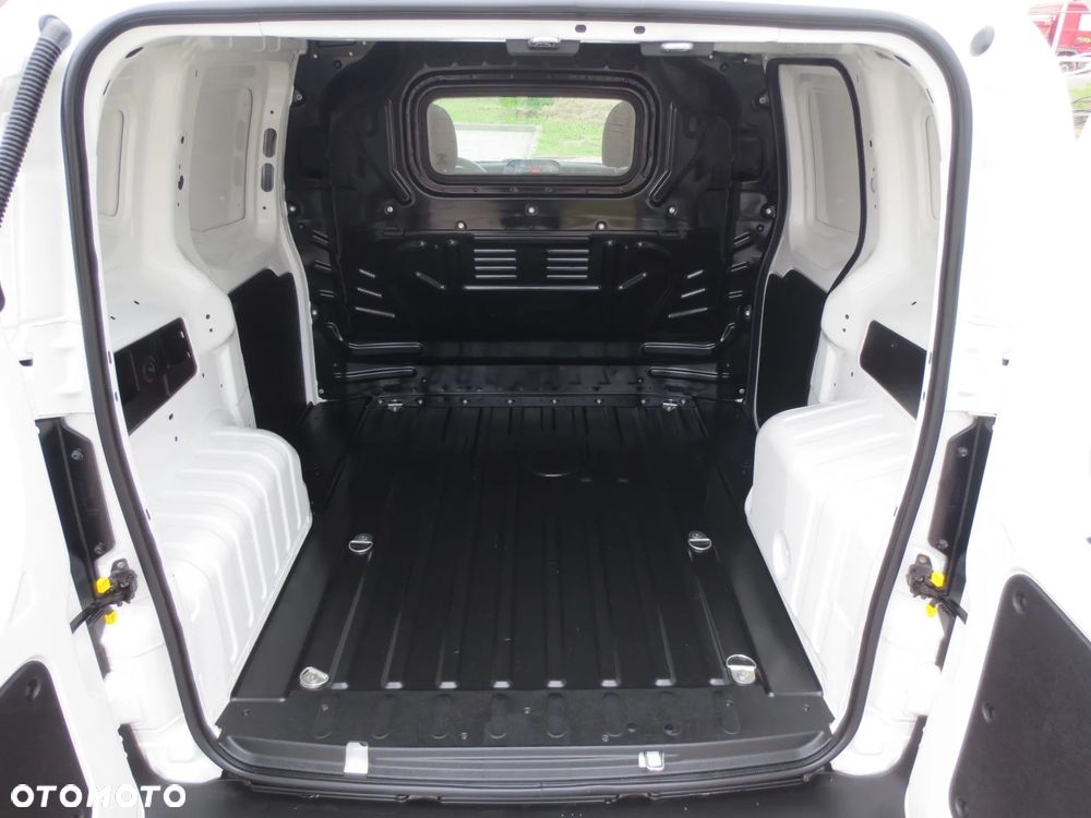 Fiat FIORINO SALON PL. ORYGINAŁ LAKIER I NISKI PRZEBIEG - 29