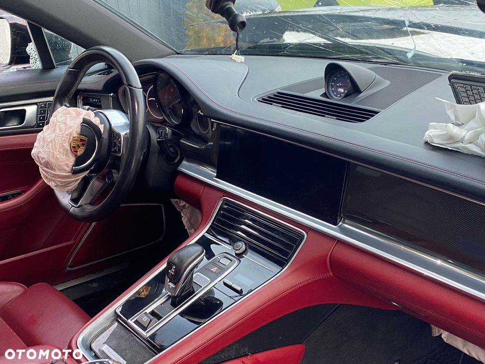 Porsche Panamera - 20