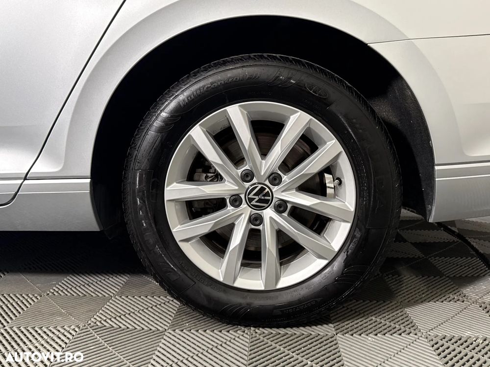 Volkswagen Passat 2.0 TDI Highline - 14