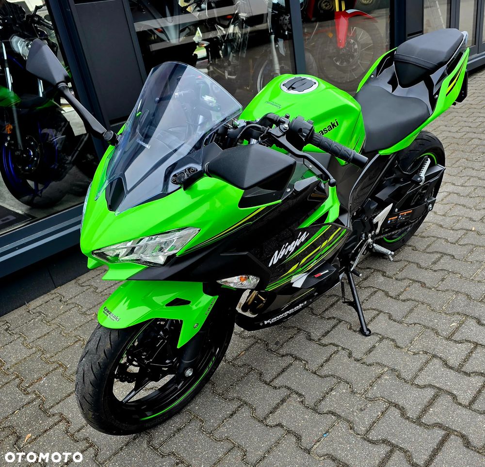 Kawasaki Ninja 400 - 11