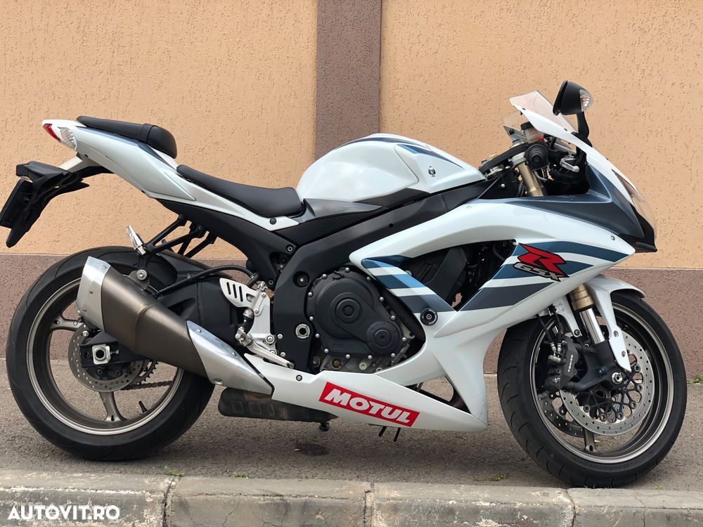 Suzuki GSX-R 600 - 1
