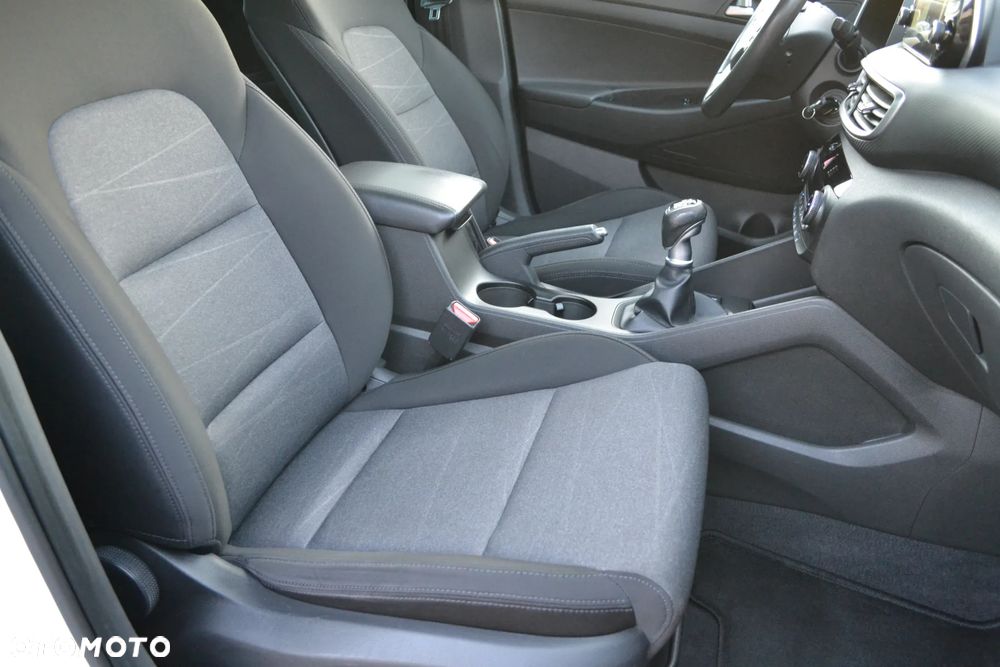 Hyundai Tucson blue 1.6 GDi 2WD Navi - 39