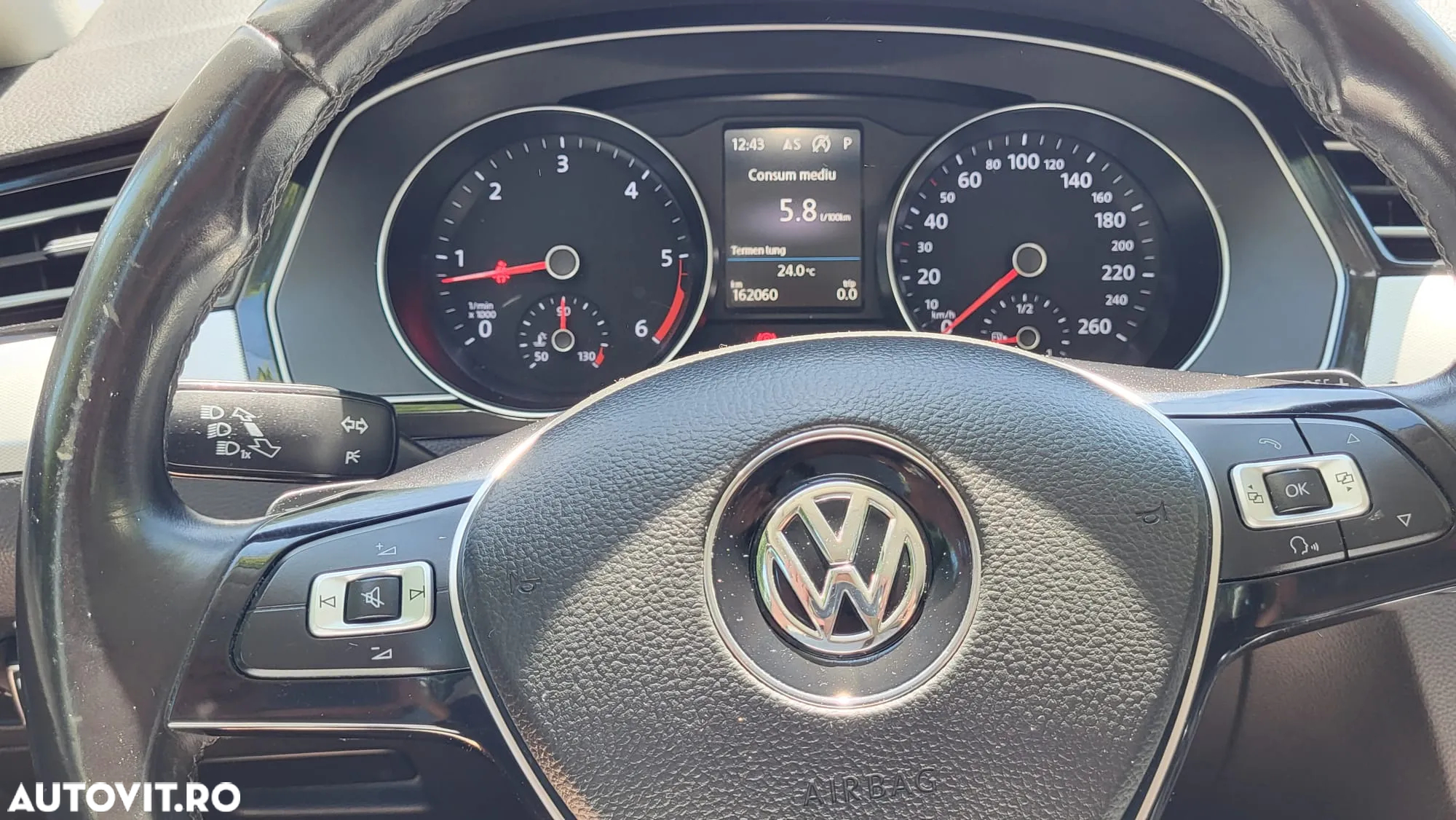 Volkswagen Passat - 10