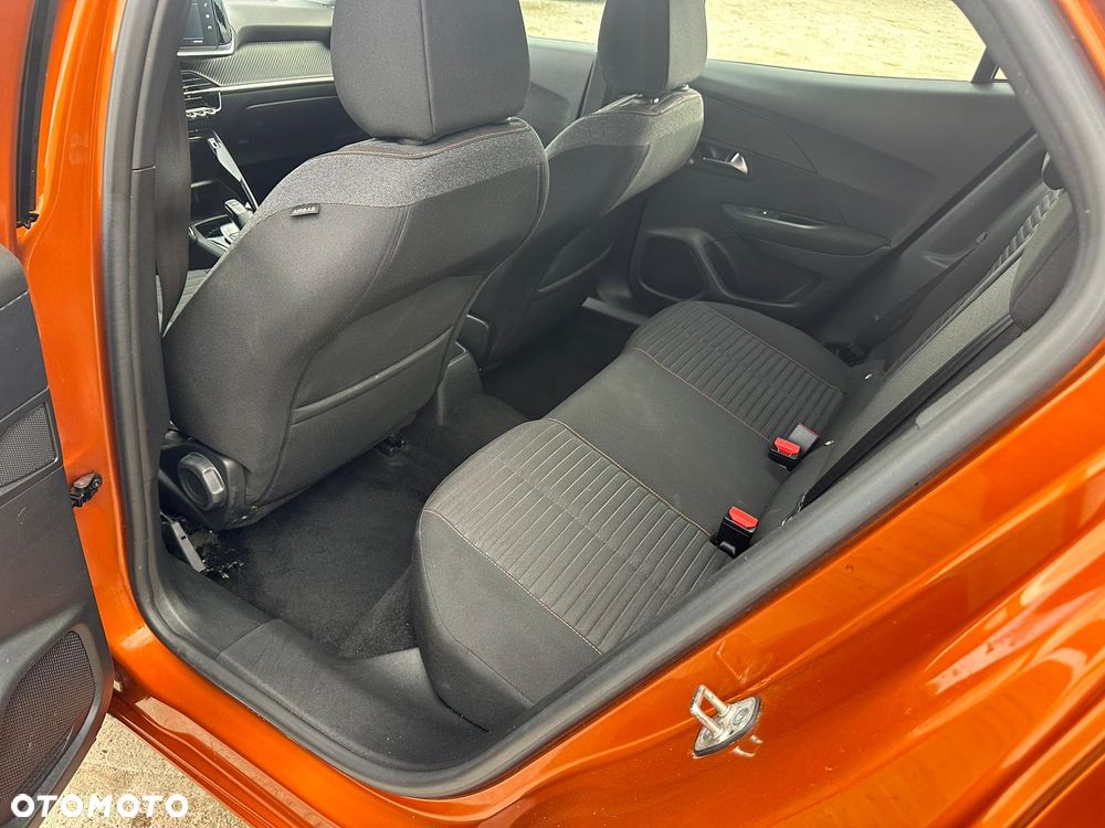 Peugeot 2008 PureTech 130 EAT8 Allure - 14