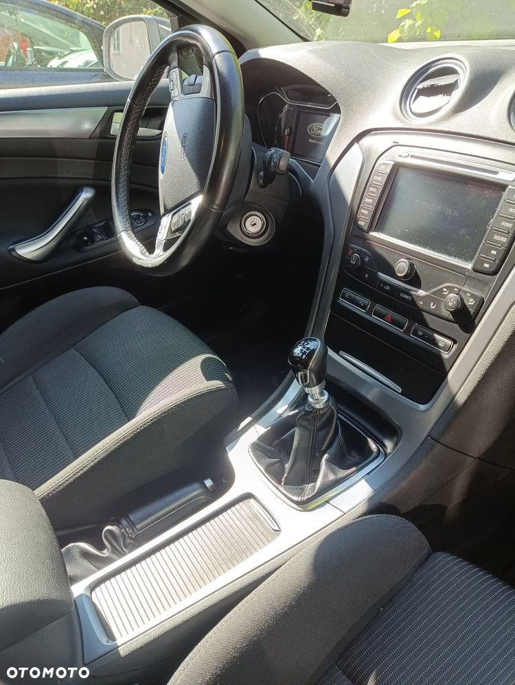 Ford Mondeo 1.6 TDCi ECOnetic Titanium - 9