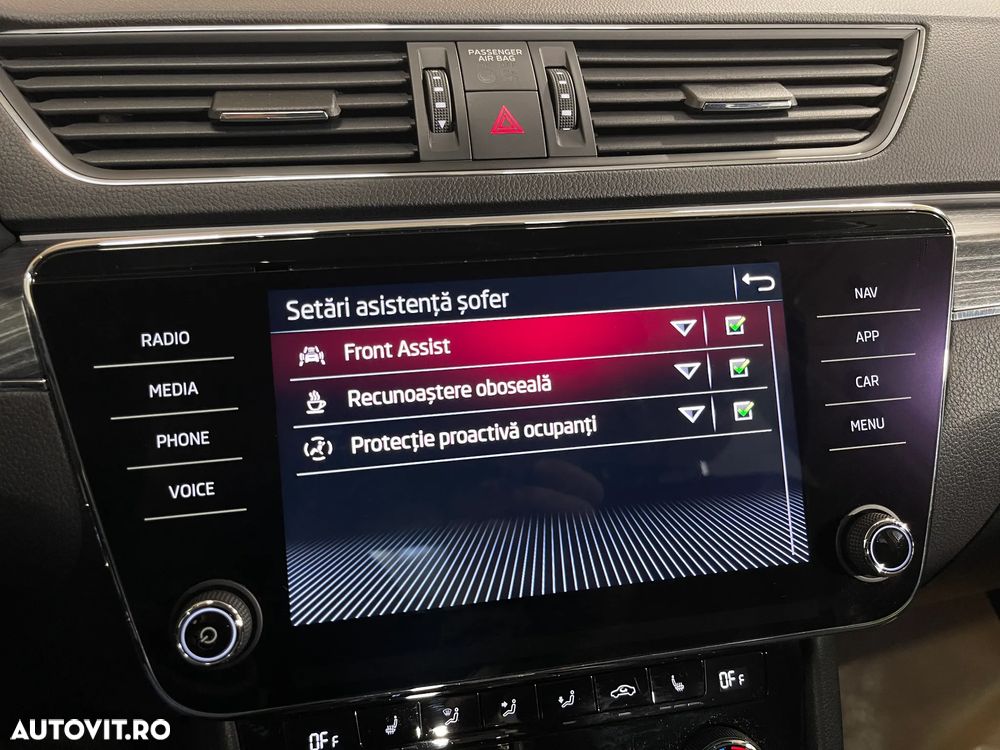 Skoda Superb 2.0 TSI DSG Style - 18