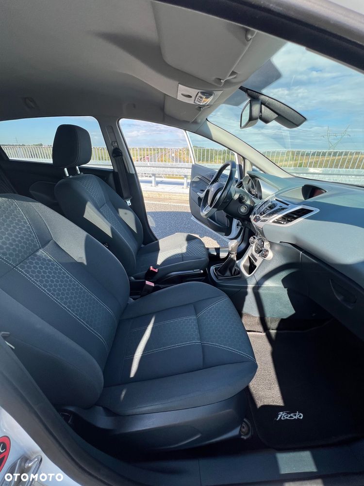 Ford Fiesta 1.25 Titanium EU5 - 10