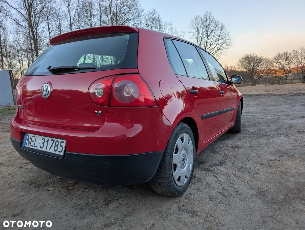 Volkswagen Golf 1.6 Comfortline - 5