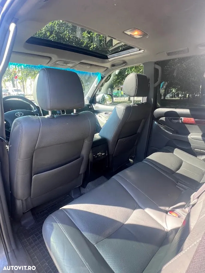 Toyota Land Cruiser 3.0 TD-4D Aut Executive - 7