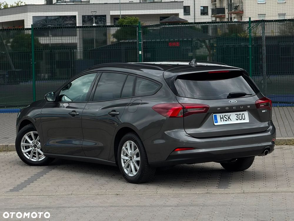 Ford Focus SW 1.0 EcoBoost Hybrid TITANIUM X - 10