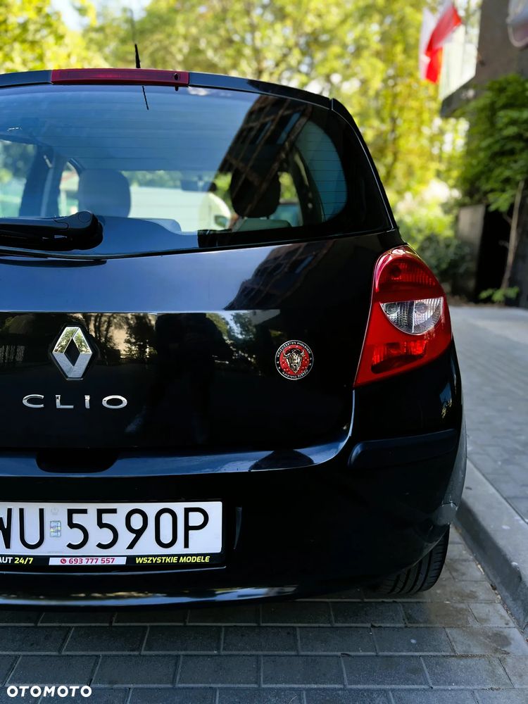 Renault Clio - 37