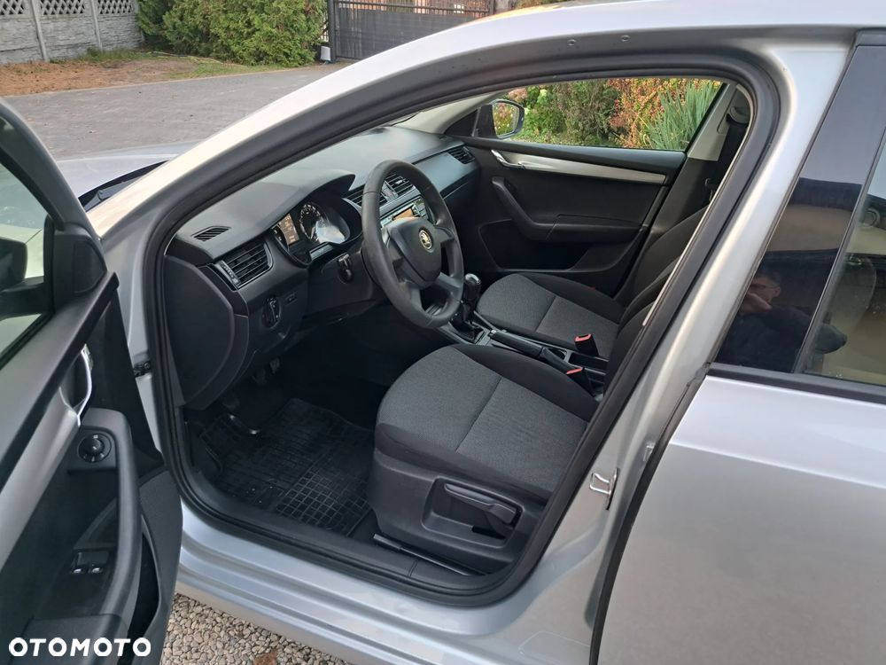 Skoda Octavia 1.6 TDI Active - 8