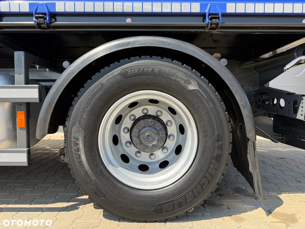 Mercedes-Benz Antos Actros Arocs 1843 // Wywrotka 3 - stronna // Klimatyzacja // Hak do przyczepy // Plandeka osłaniająca ładunek // Blokada mostu // Euro 6 - 23
