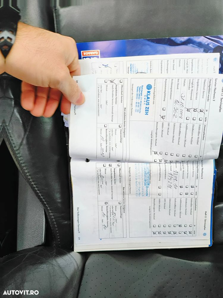 Volkswagen Passat - 12