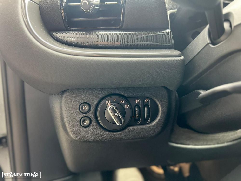 MINI Clubman One D - 11