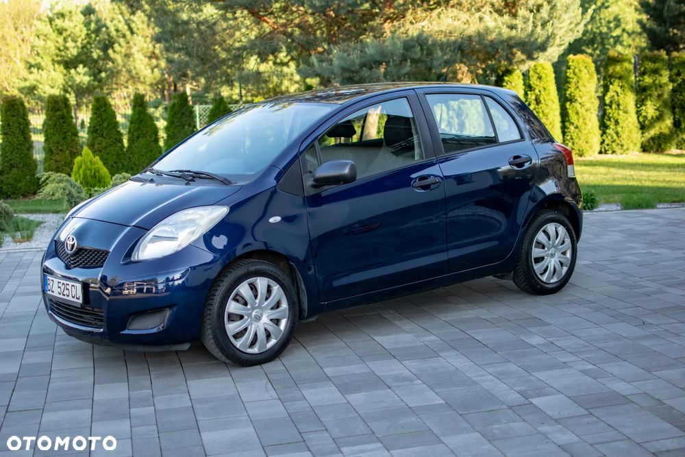 Toyota Yaris - 10