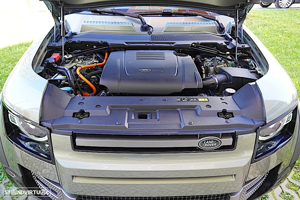 Land Rover Defender 2.0 P400e 110 AWD X-Dynamic SE - 11