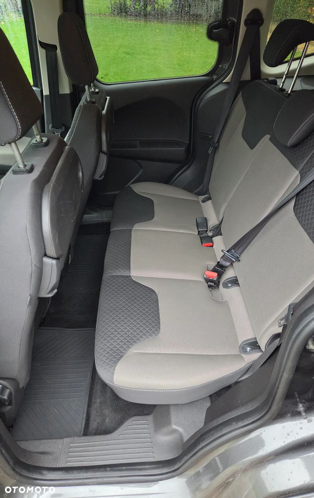 Ford Tourneo Courier 1.5 TDCi Titanium - 9