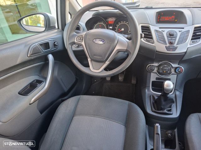 Ford Fiesta 1.25 Trend - 8
