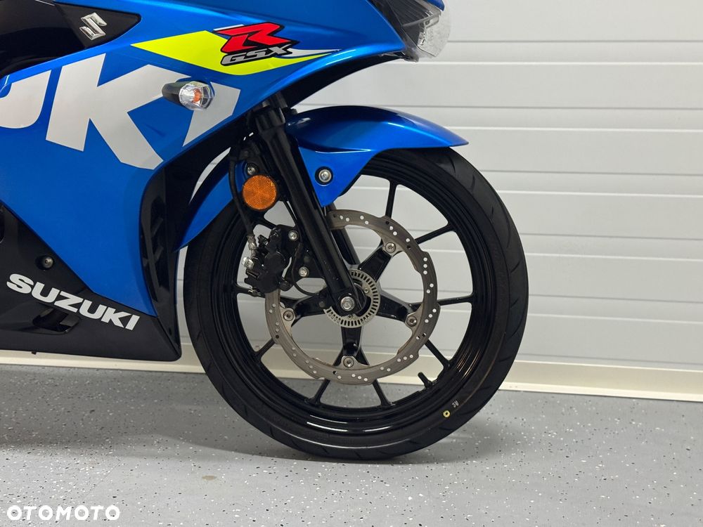 Suzuki GSX-R - 8