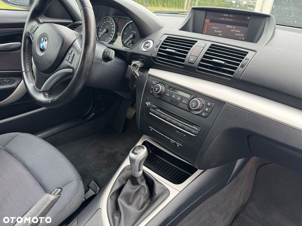 BMW Seria 1 120d DPF Edition Lifestyle - 24