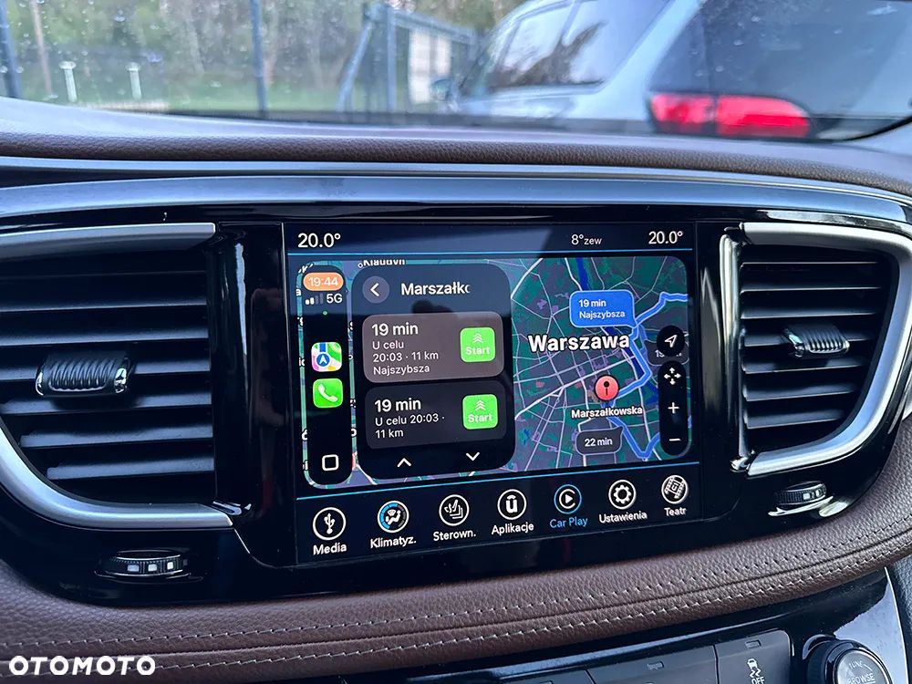 Chrysler Pacifica - 36