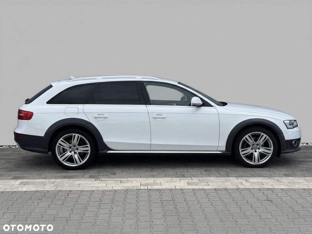 Audi A4 Allroad - 4