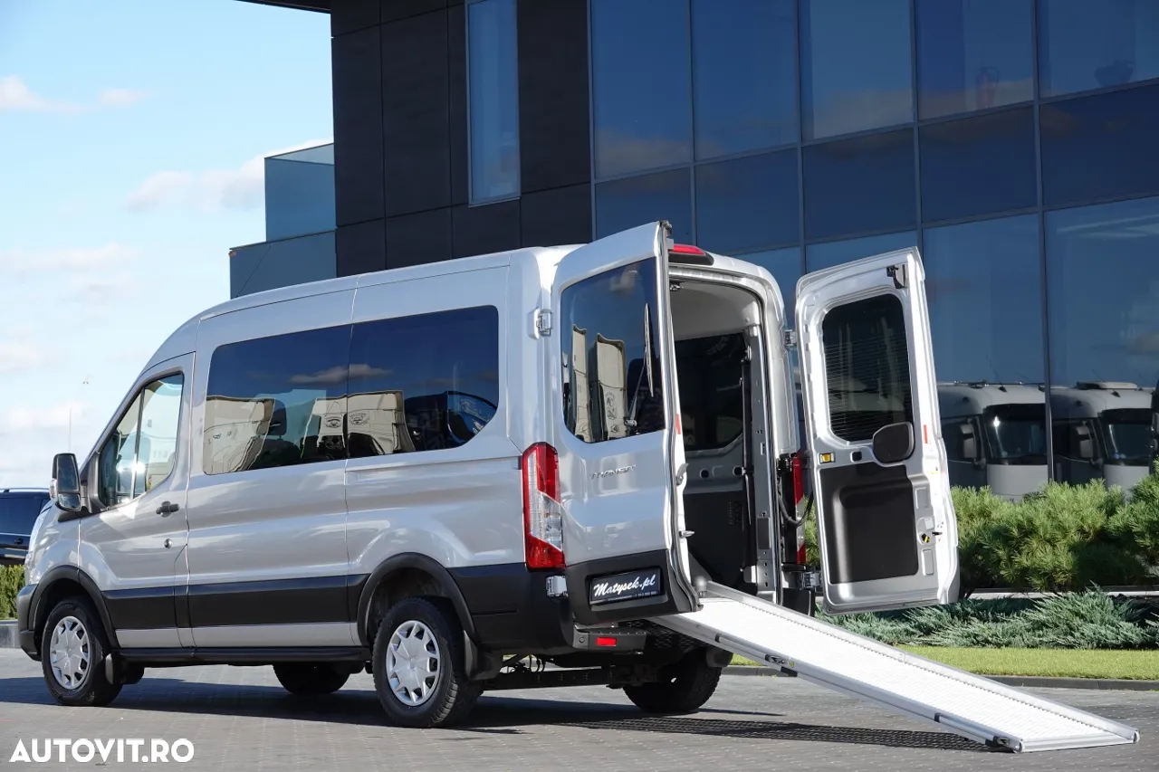 Ford TRANSIT / 6 locuri + Acces scaun cu rotile / Pentru persoane cu dizabilități / 2021 / DUPĂ CONTRACTUL DE SERVICE - 34
