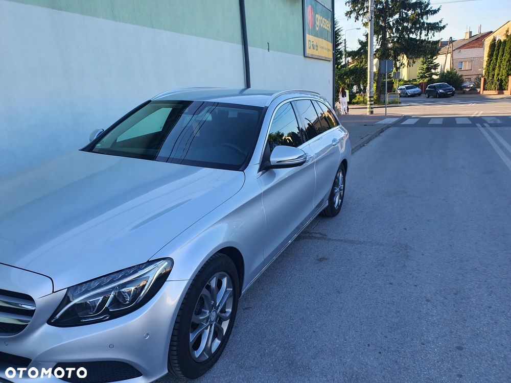 Mercedes-Benz Klasa C 180 T Avantgarde - 3