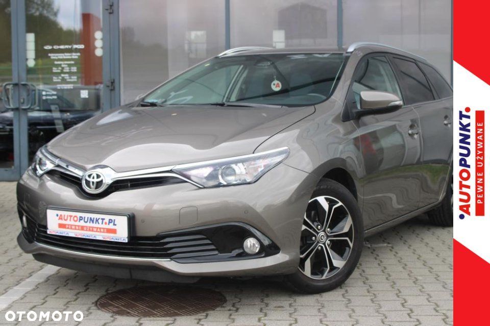 Toyota Auris - 1