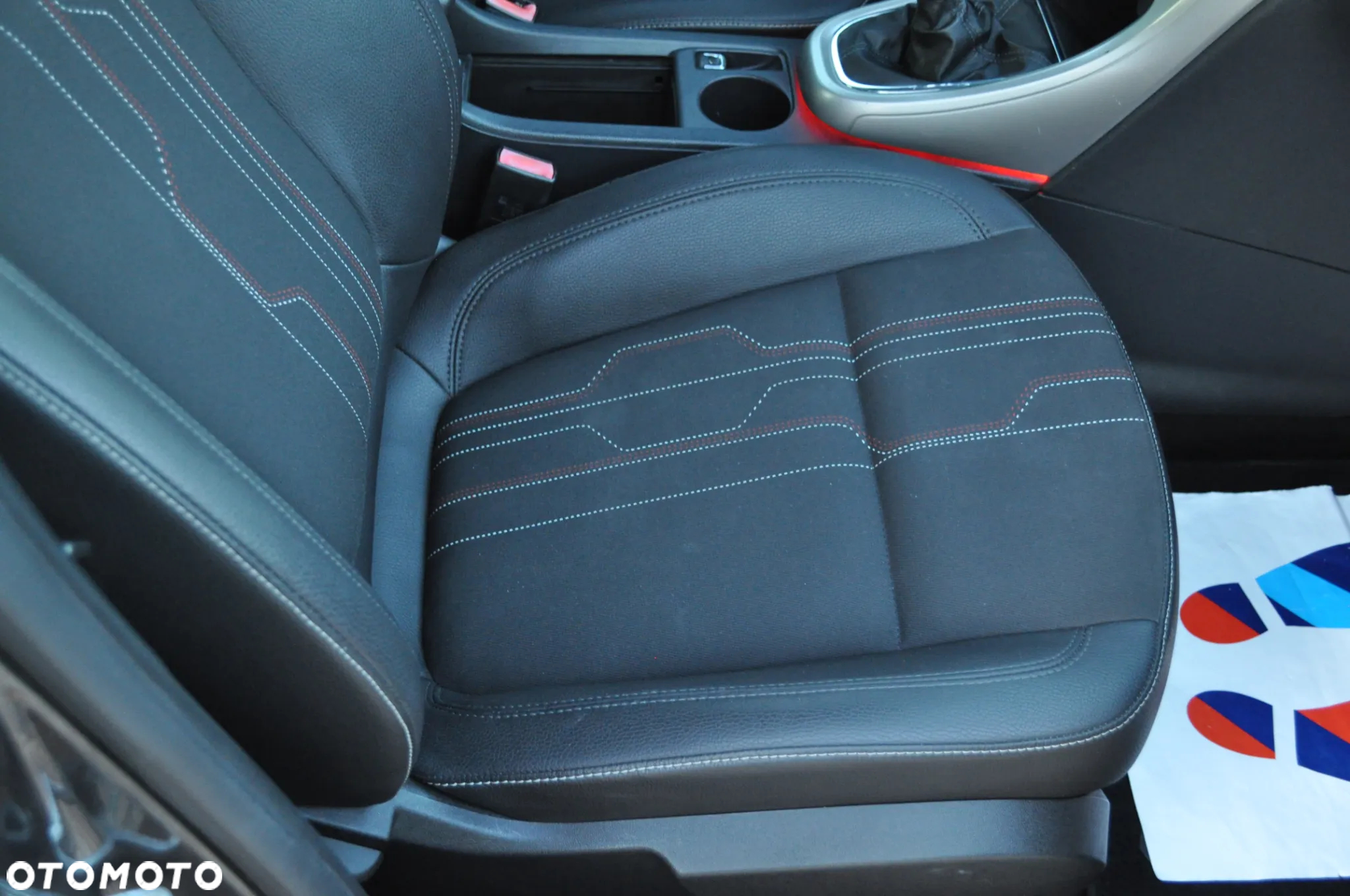 Opel Astra 1.4 Turbo 150 Jahre - 24