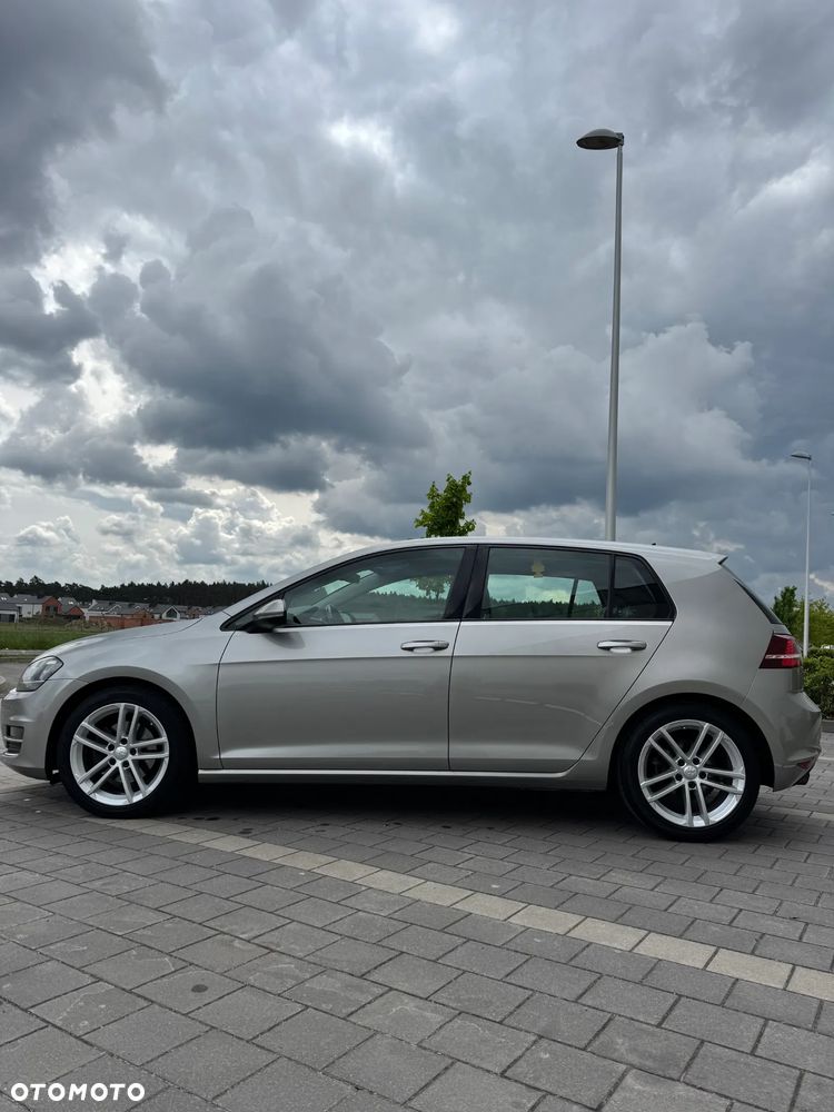 Volkswagen Golf 1.4 TSI BMT Highline DSG - 4