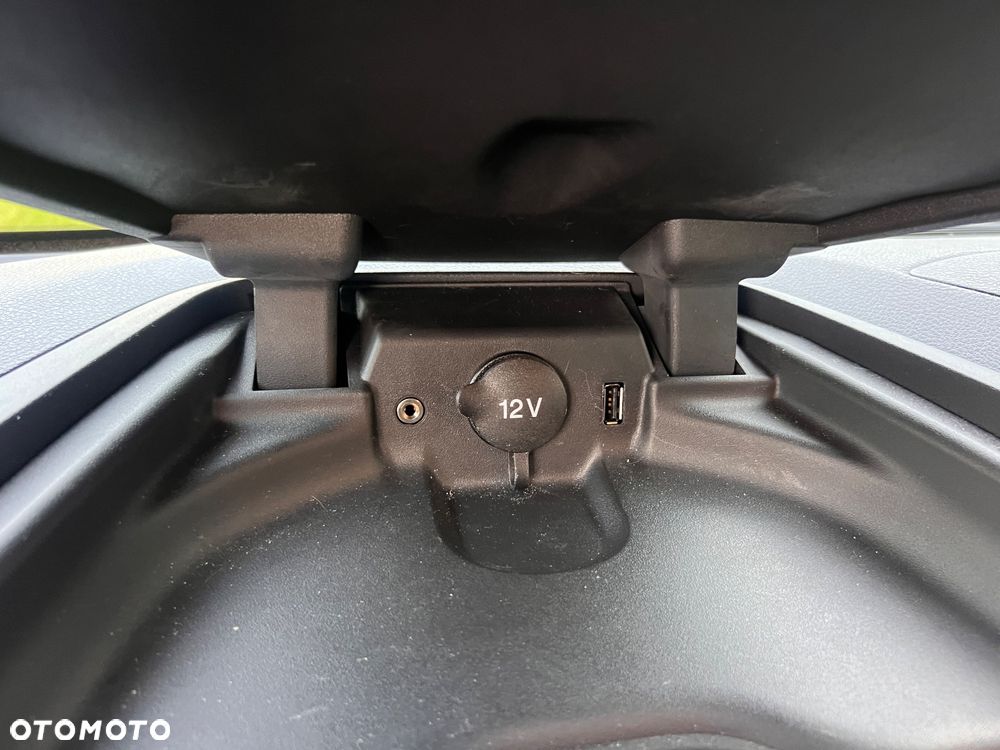 Ford Tourneo Custom 2.0 TDCi L1 Titanium - 28