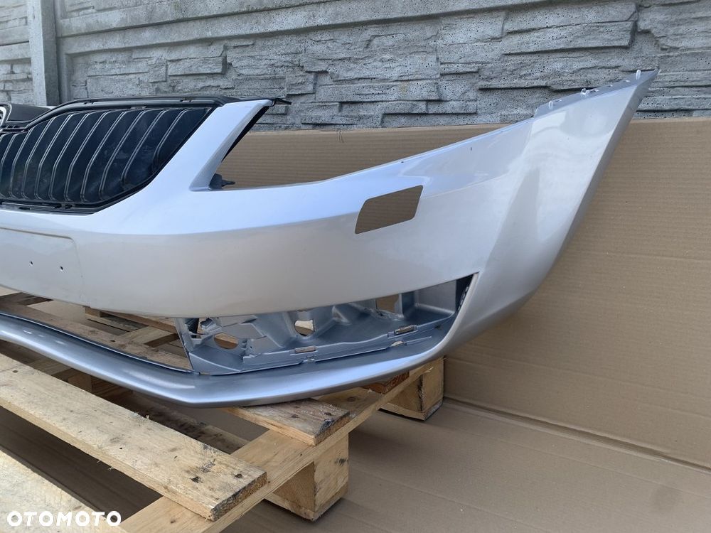 zderzak przedni przód na spryskiwacze skoda octavia III lift 5E0807221 - 4