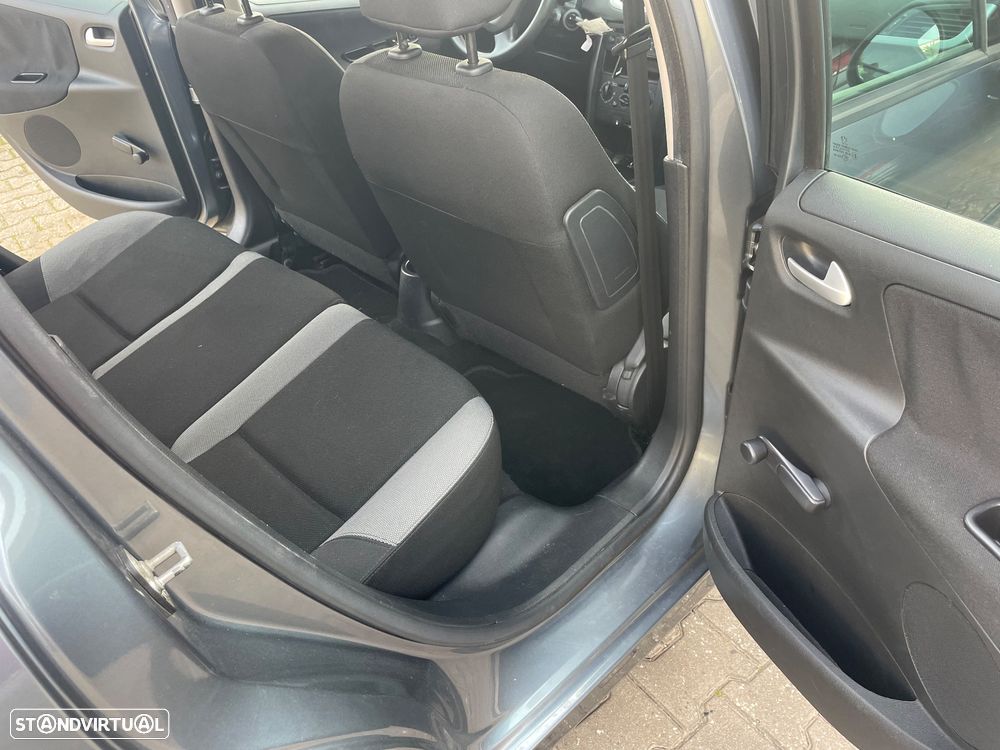 Peugeot 207 1.4 16V Trendy - 19