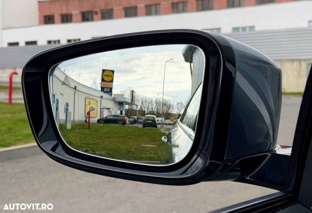 BMW Seria 5 520d Aut. Sport Line - 14