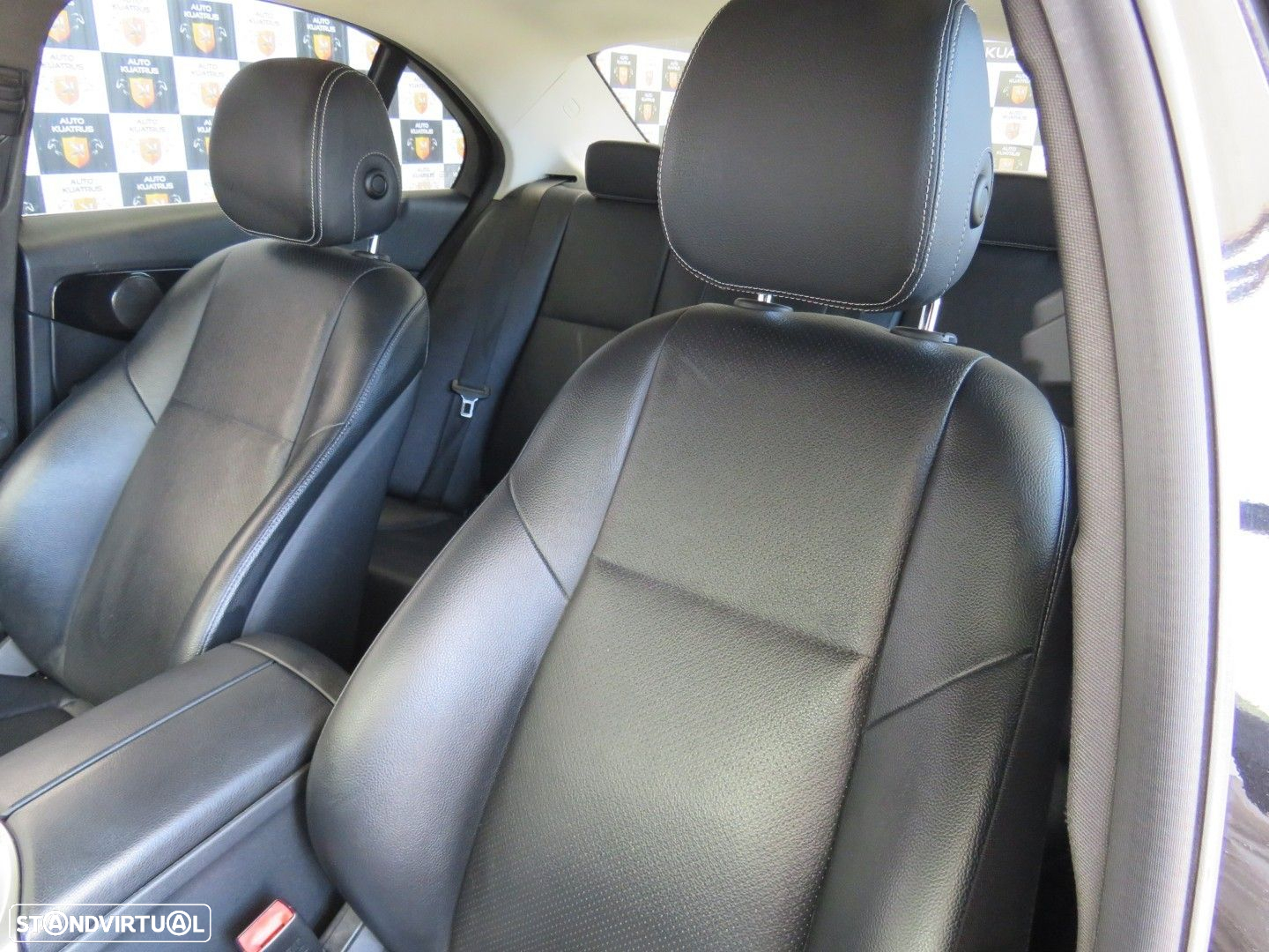 Mercedes-Benz C 220 BlueTEC - 21