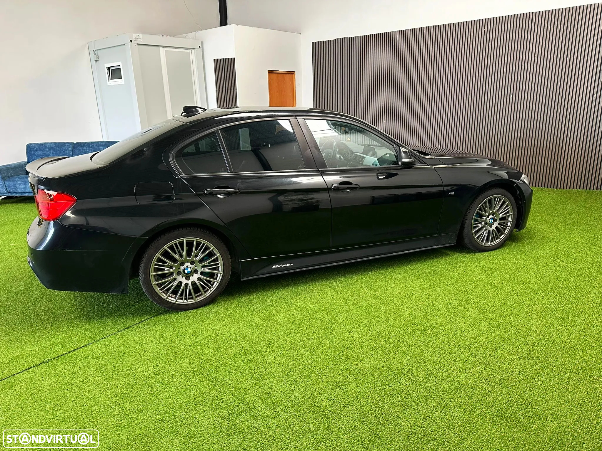 BMW 320 d Efficient Dynamic Edition Sport Line - 3