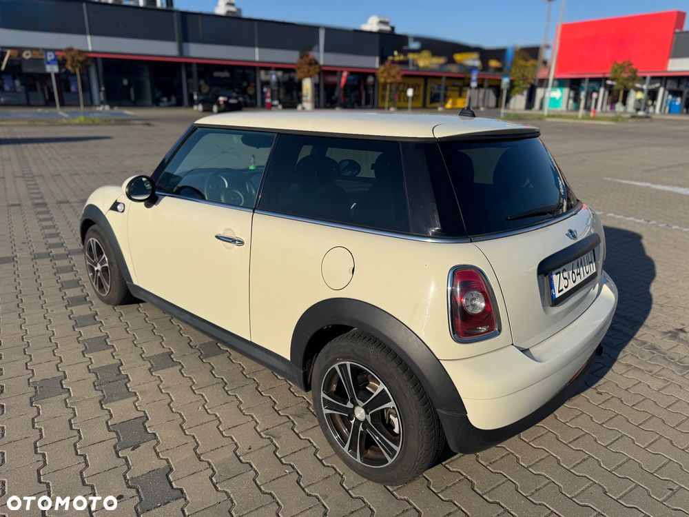 MINI ONE - 6