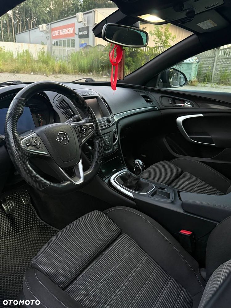 Opel Insignia - 15
