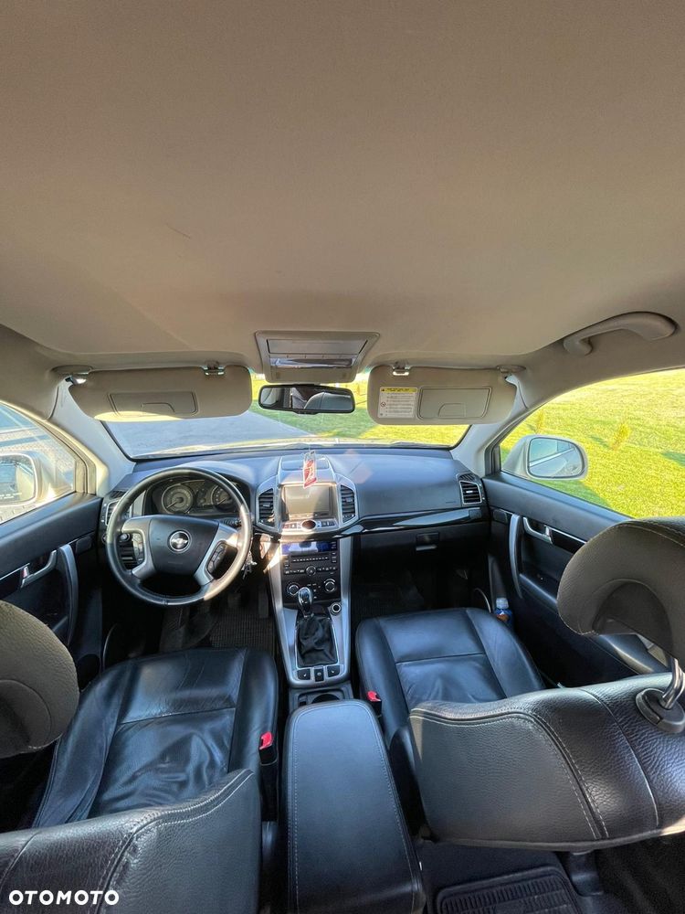 Chevrolet Captiva 2.2 D LT+ - 13