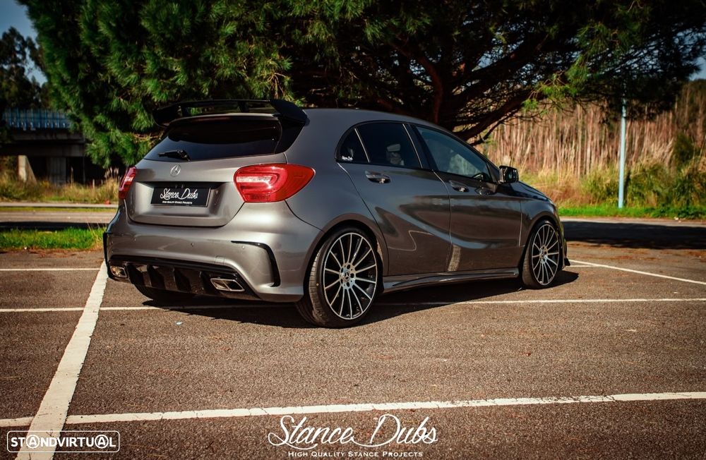 Mercedes-Benz A 180 d AMG Line - 15