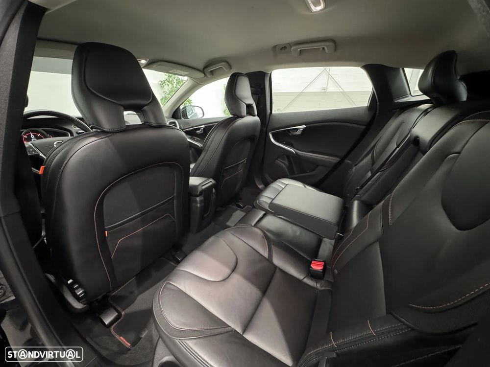 Volvo V40 Cross Country 2.0 D3 Volvo Ocean Race - 26