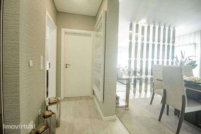 MORADIA T4+1 MODERNA COM PISCINA, JARDIM E ROOFTOP | CASAL NOVO - Grande imagem: 4/26