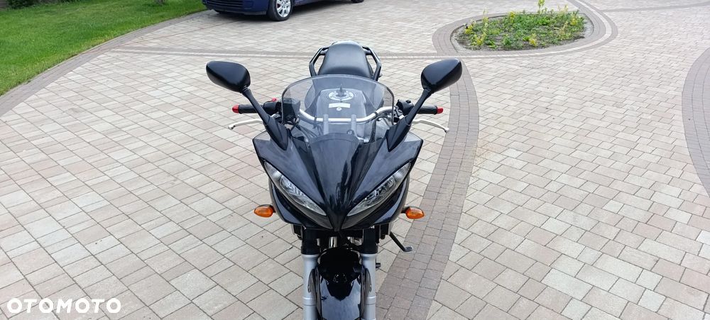 Yamaha FZ - 9