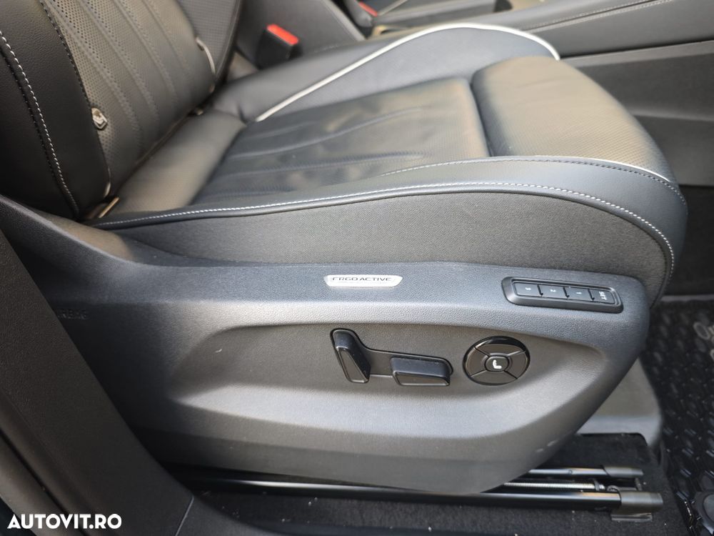 Volkswagen Tiguan - 8