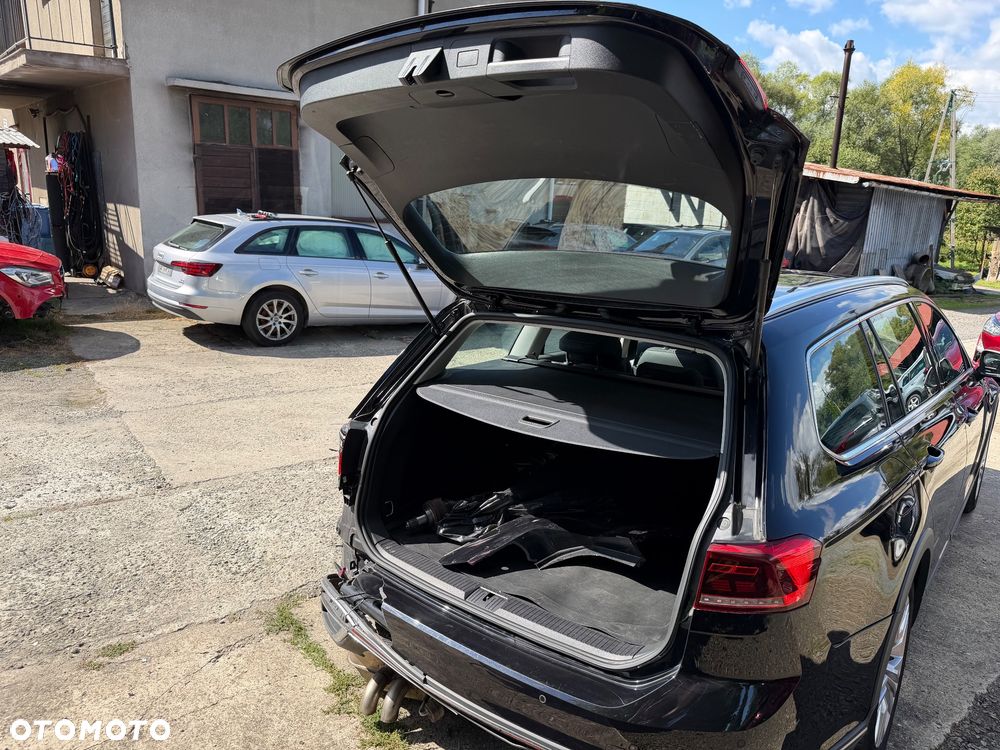 Volkswagen Passat Alltrack 2.0 TDI SCR DSG 4Motion - 14